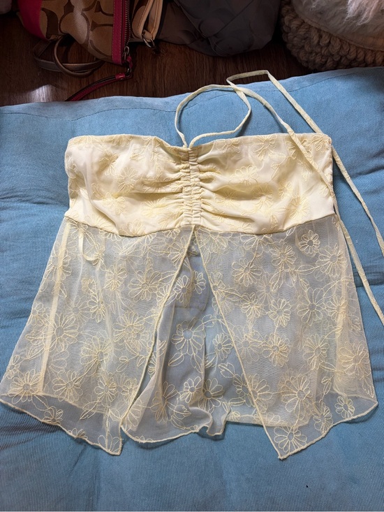 love on a hanger Tops - Women’s Butter Yellow Floral Lace Babydoll Chemise tube top with halter straps